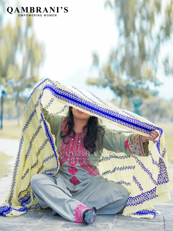 Handmade Balochi Shawl Chadar  – Cream with Purple Embroidery - Image 3
