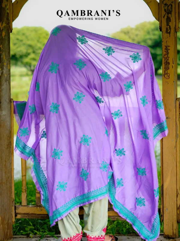 Handmade Balochi Shawl Chadar  – Lavender with Emerald Green Embroidery - Image 2